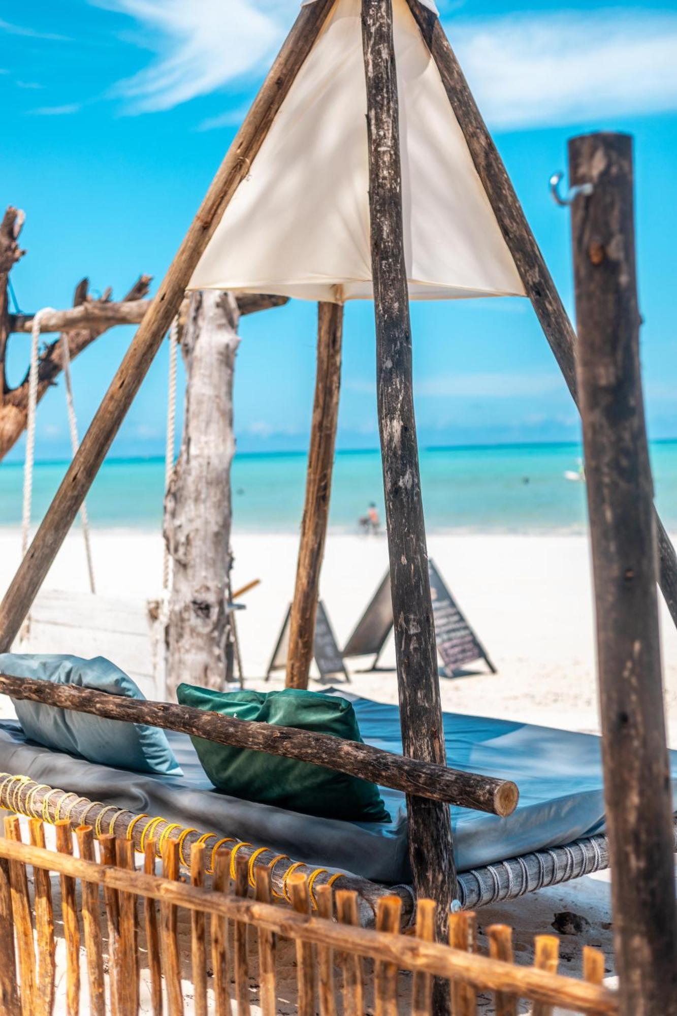 B4 Beach Club باجي المظهر الخارجي الصورة