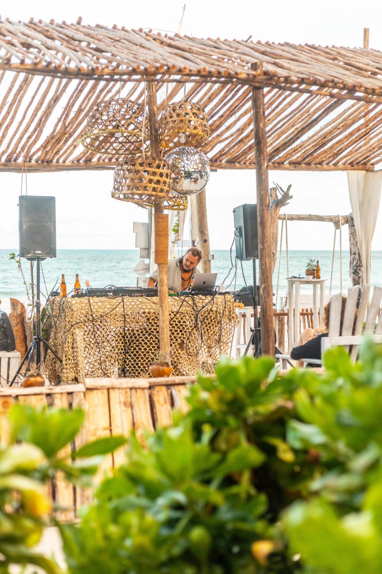 B4 Beach Club باجي المظهر الخارجي الصورة